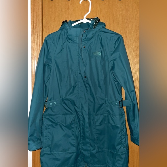 Women The North Face Jacket - Picture 3 of 5